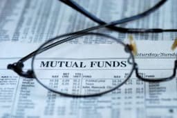 Should You Invest In Retirement-Focused Mutual Funds?