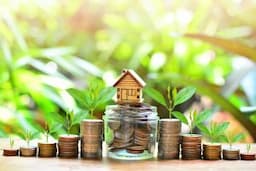 What Are Real Estate Mutual Funds? Are They Suitable For Senior Citizens?