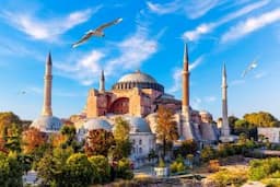 5 Offbeat Places Elderly Travellers Must Visit In Turkey