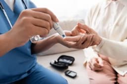 Diabetes Insurance Plan Vs Standard Health Policy: What Should You Opt For?